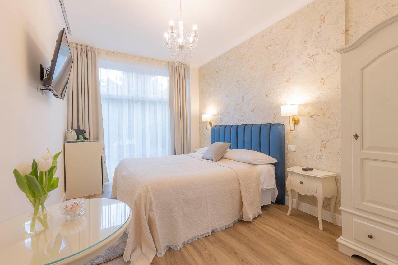 ורונה Crys: Rooms, Holiday, Business מראה חיצוני תמונה